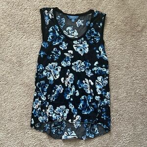 Floral sleeveless top